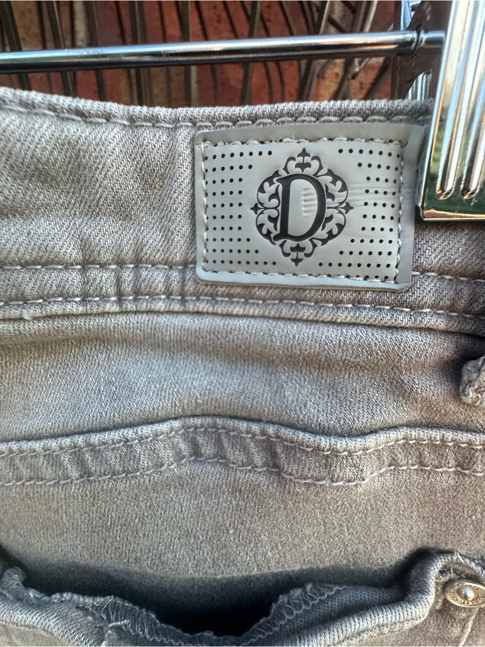 Democracy Jeans Cropped Embroidered Hem Jeans BOHO Festival Coastal Ankle Denim - Picture 13 of 16